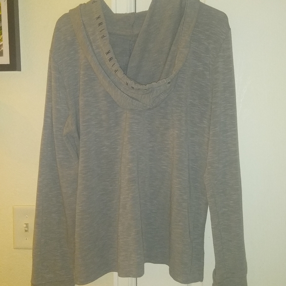 VS PINK TOP - Picture 2 of 3